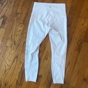White lululemon leggings